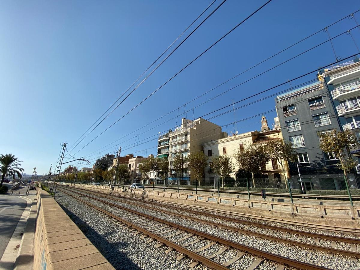 Casa En Masnou Junto A Playa Y Tren别墅 外观 照片